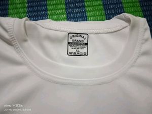 White Tshirt