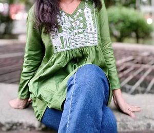 Green Embroidered Kurta