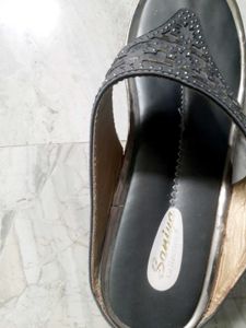 Comfortable Gray Thong Sandals