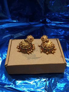 Vintage Gold Jhumka Earrings