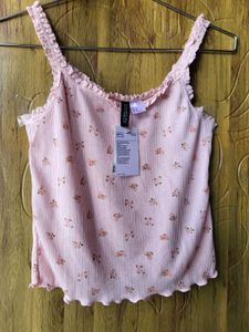 H&amp;M Floral Lace Trimmed Crop Top/ SIZE-M