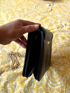 Sling Bang By Elliza Donatein