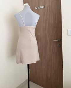 H&amp;M Satin Slip