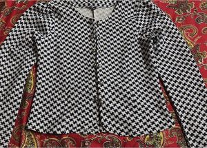 White And Blue Dots Blazer