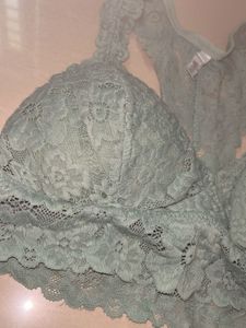 Lace Padded  Brallette