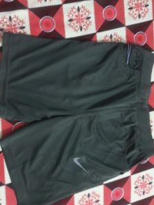 Nike Branded Night Capri For Boys And Girls Green M Size Only