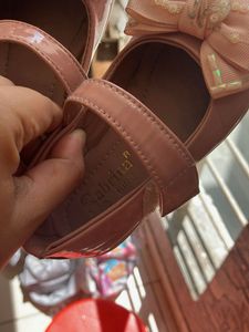 Girls Pink Bow Shoes Size 7