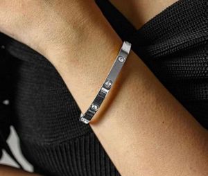 Cartier stainless Silver Braclets Combo🎀🎀
