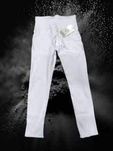 D@18 Size-28 Slim Jeans