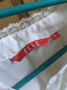 Elle White Top With Lace Trimmings