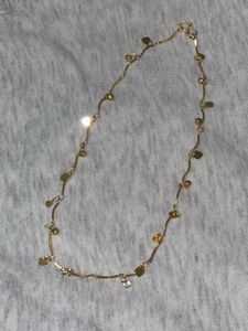 Golden dainty necklace