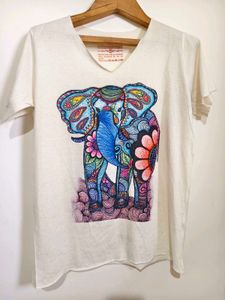 Elephant Graphic Tee Size S/ M