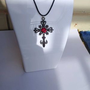 Cross Pendant Necklace-2