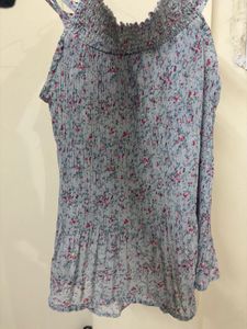 Floral Print Pleated Top