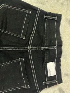 Black High-Waisted Shorts_brand new