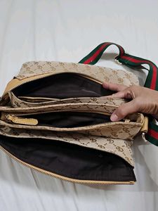 GD Canvas Messenger Bag