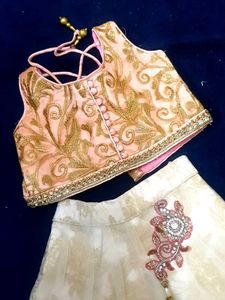 Very Elegent Chaniya Choli
