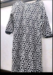 B/W Printed Kurti