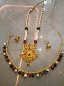 Pearl Necklace Set