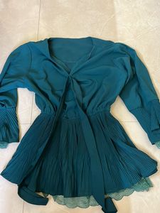 Green Tie-knot Top