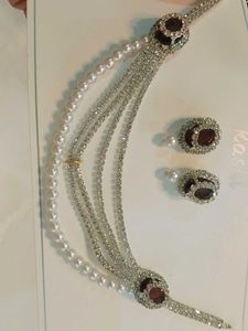 Stone And Pearls Necklace With Earings