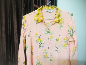 Front Up Back Down Collar Top