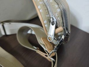 Lux Brand Authentic MLB SLING BAG