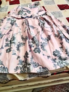 I am Selling Old Clothes