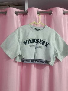 Oversized Crop Tshirt With A Bra Inside