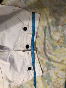 Very Smart White Shorts