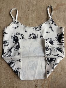 GOTHIC YIN-YANG TOP ✨