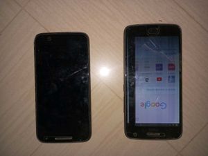 2 Mobiles Moto G5 Plus and E4 Play