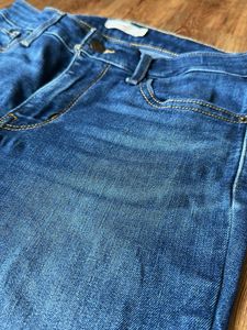 Levi&#39;s Dark Wash Skinny Jeans