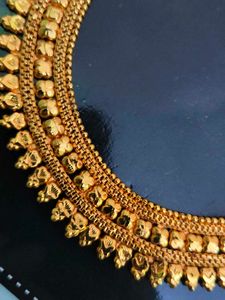 Elegant Golden Necklace