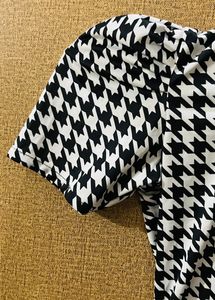 Printed Black Stylish Top.!! 📌Price Drop