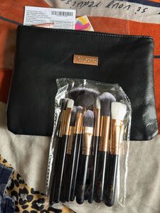 Makeup Brush Set &amp; Pouch