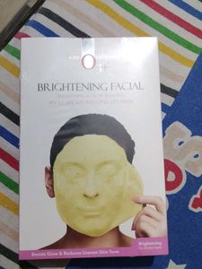 Skin Solutions Brightening Facial Kit