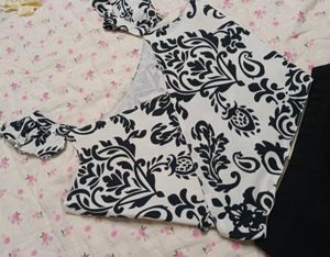 Cute Wrap Top 🎀🛍️