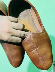 Brown Leather Khussa Jutti