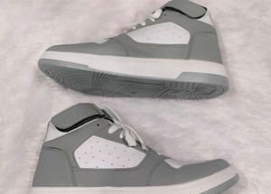 🔥 KILLER Brand New Sneakers 🔥