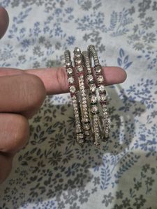 Sparkling Bangle Set