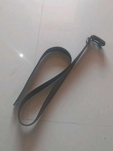 Kala bichu man use belt