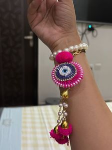 PEARL EVIL EYE HAND ACCESSORIES