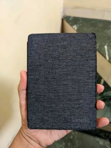Kindle 10th Generation with Cover