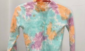 Tie-Dye Long Sleeve Top
