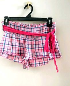 Beautiful Short With Belt