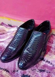 Black Slip-On Dress Shoes