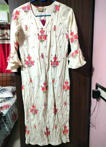 Floral Embroidered Kurti