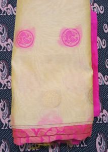 Elegant Pink Saree with matching inskirt