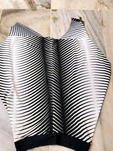 Abstract Print Top